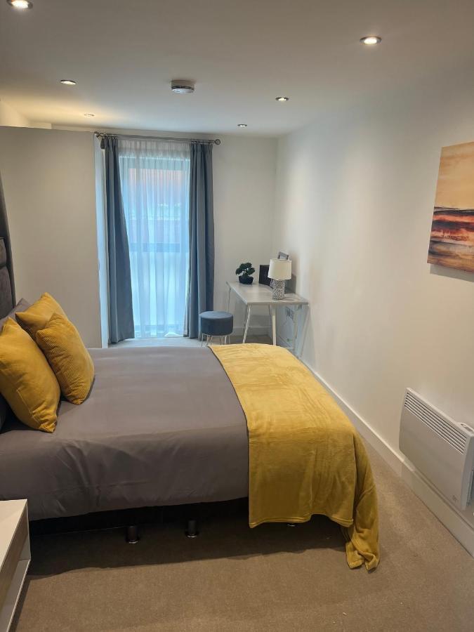 Lovely 2 Bed Apartment In Leeds Centre Bagian luar foto